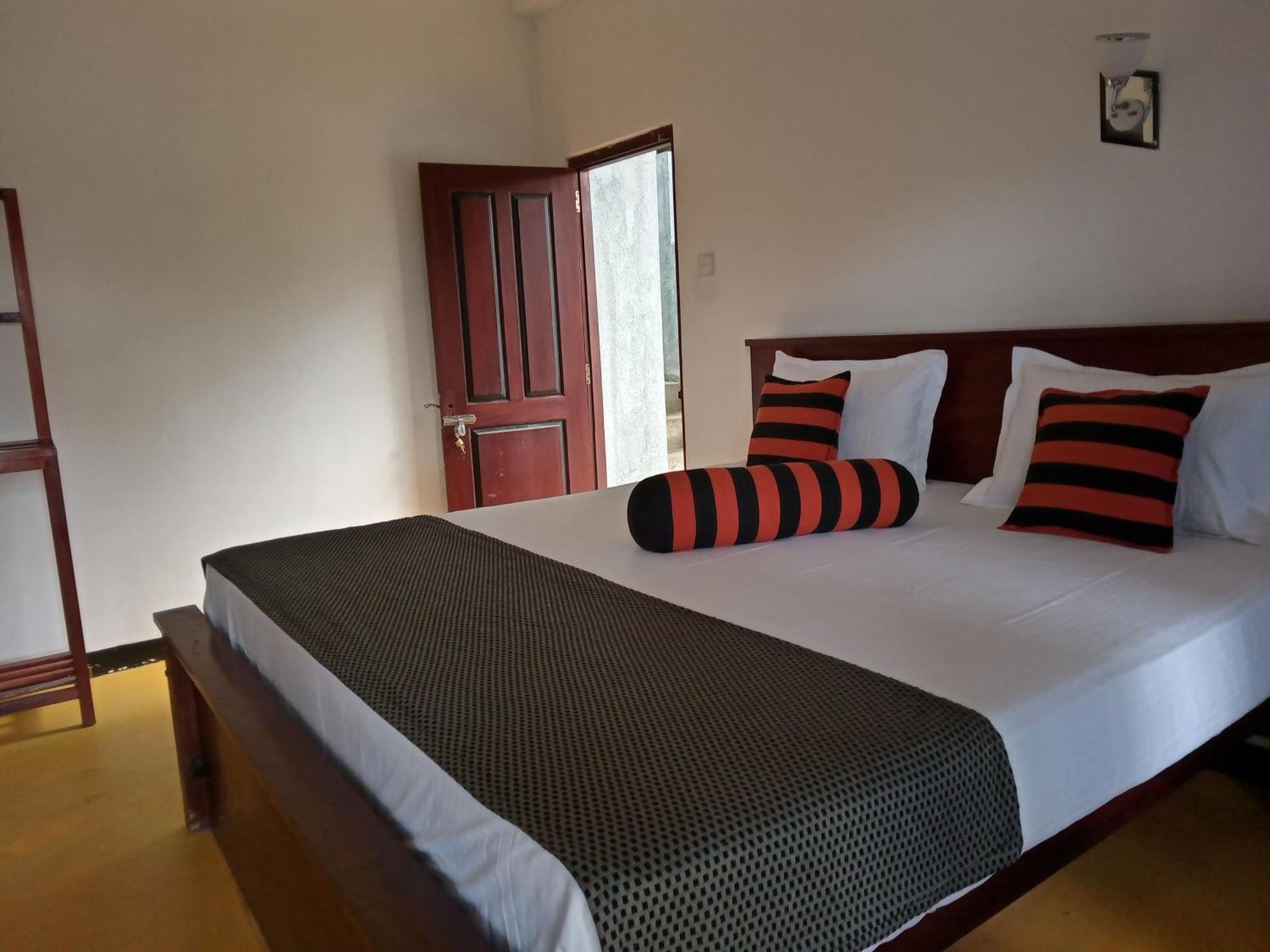 Bed and Breakfast Shalomi Nine Arch Bliss Ella Esterno foto